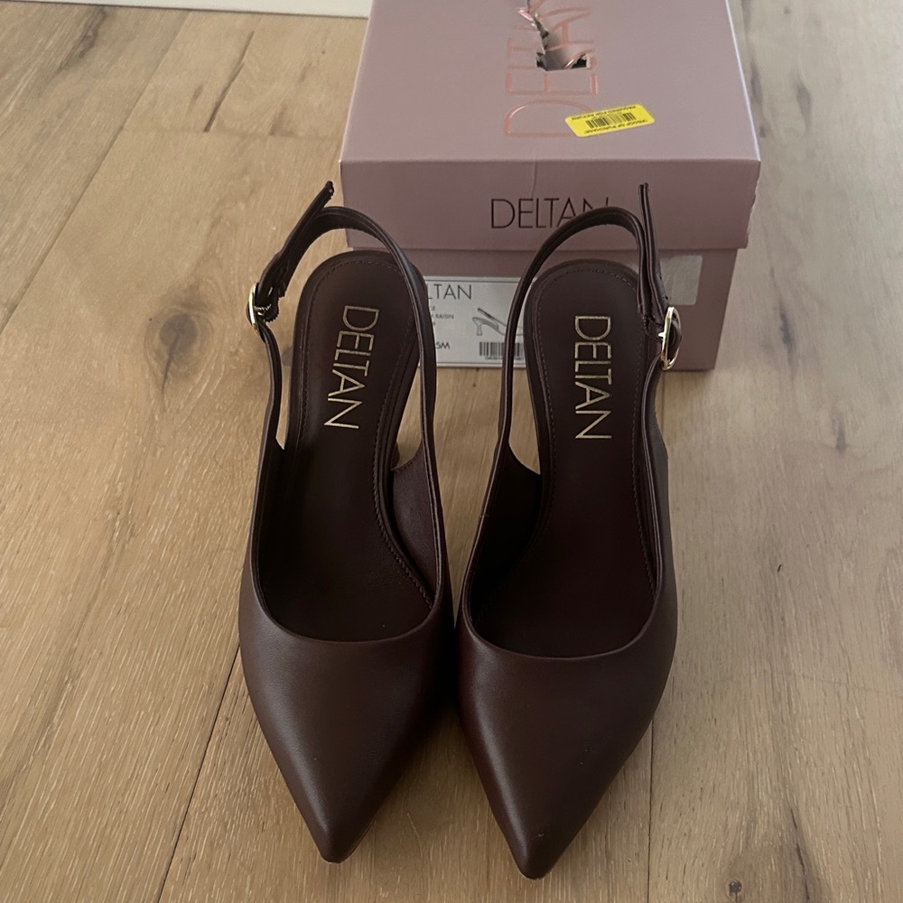 Deltan Sage Leather Slingback Pumps in Rum Raisin
